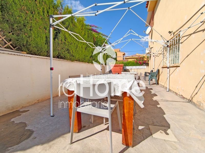 Foto 685e4c24-2b52-4e45-8094-ed99adf6c642. Chalet with heating parking pool in Riba - roja de Túria