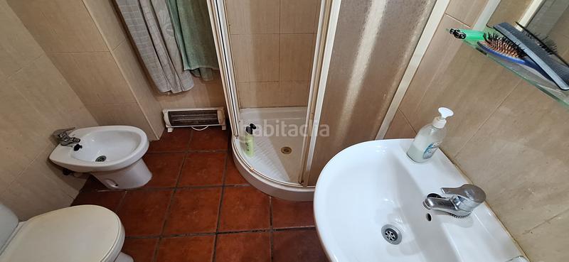 Foto 4ba7f854-433b-4c92-a55c-d008318598f0. Casa bifamiliare con camino in Montroy