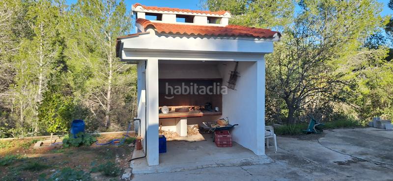 Foto 833a459d-5eea-4eee-9304-65a22e06ff34. Casa bifamiliare con camino in Montroy