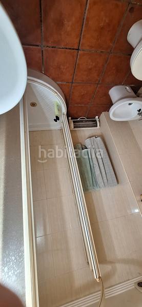 Foto c7ba903d-4734-416c-aaa4-382a74ed80a6. Casa bifamiliare con camino in Montroy