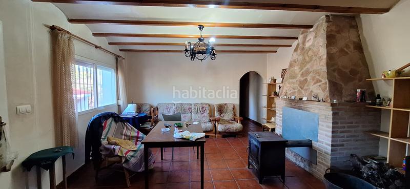 Foto e4ff3f4f-7f4c-4788-9543-a6e103db4bf9. Casa bifamiliare con camino in Montroy