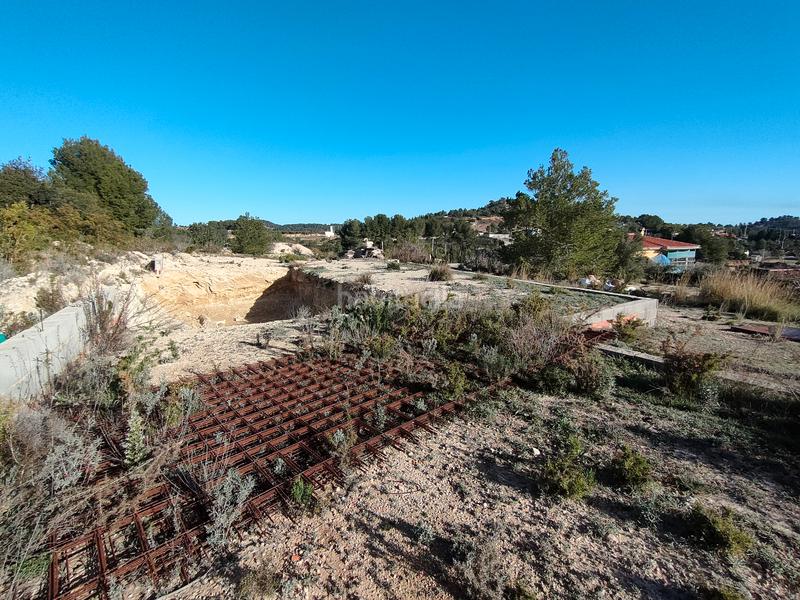 Foto 1d91fb31-c1dc-4773-8ceb-e4b8c578cc7e. Finca rústica a Godelleta