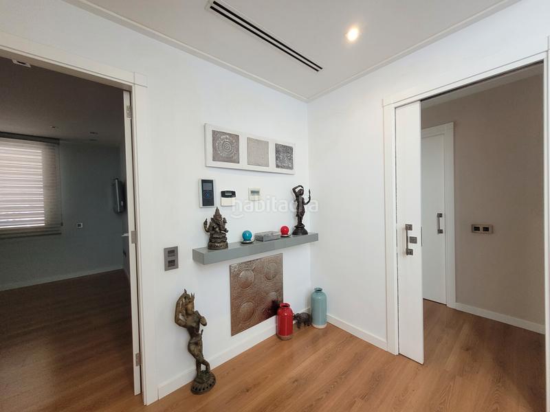 Foto 9cb464f2-c2cc-488c-bce8-0fca0179bfcb. Casa amb xemeneia calefacció aparcament piscina a Monserrat