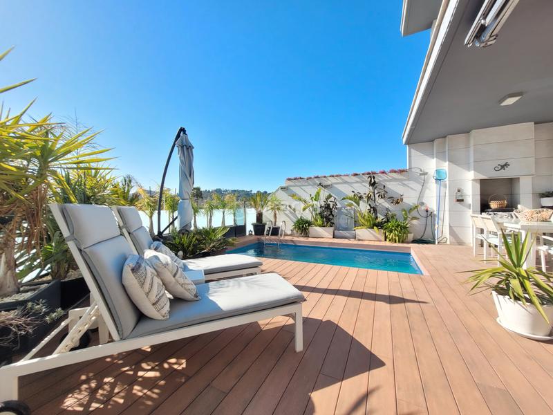 Foto 38363a03-f1c3-4487-acef-21993af16a29. House with fireplace heating parking pool in Monserrat