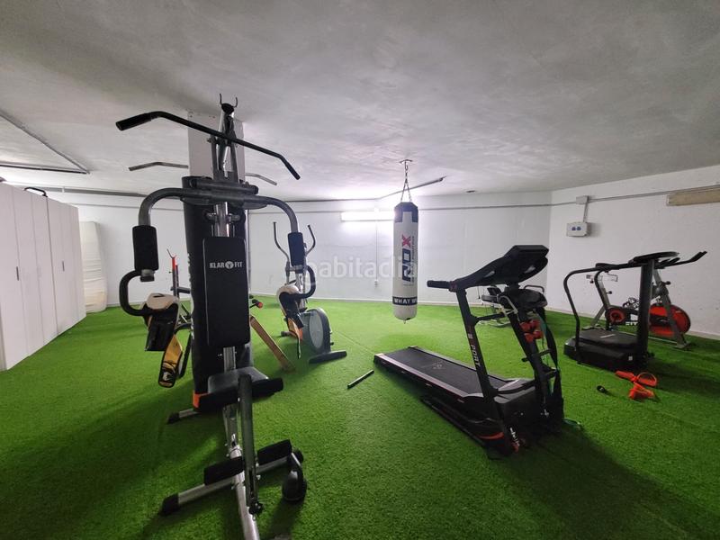 Foto b53d55ea-03ee-41d2-80b8-2f6f6370c562. House with fireplace heating parking pool in Monserrat