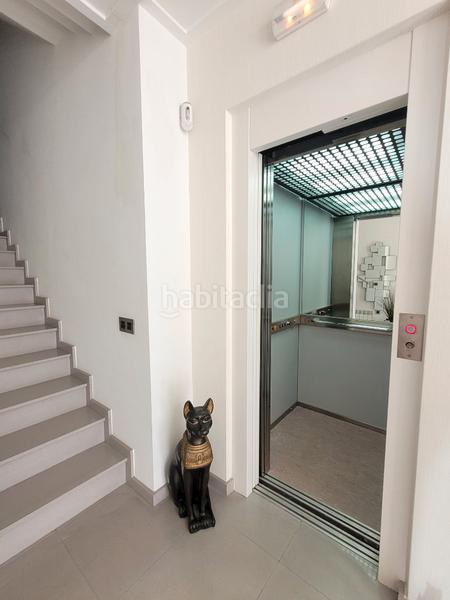 Foto f72eb4b7-eed8-46dd-b2b5-5dbd55aa70b2. House with fireplace heating parking pool in Monserrat