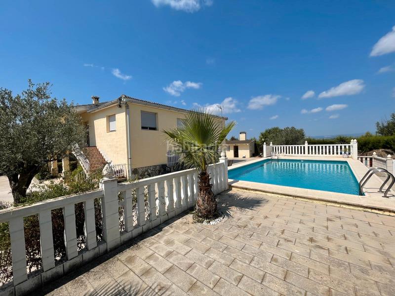 Foto 4b85431e-f8db-48c7-ba73-ddb6943f5625. Xalet a n/a a Monserrat