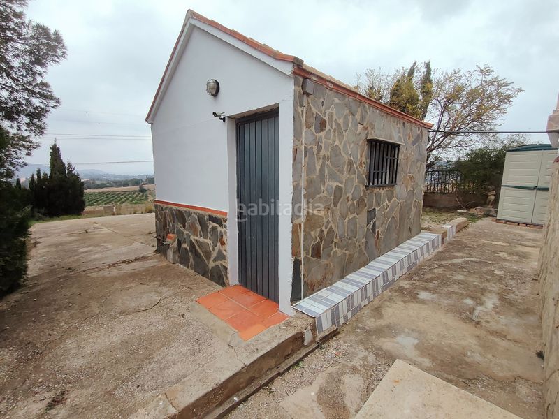 Foto 0d616464-e001-462c-9d15-1f045ecc0b3a. Chalet with fireplace parking pool in Montroi / Montroy