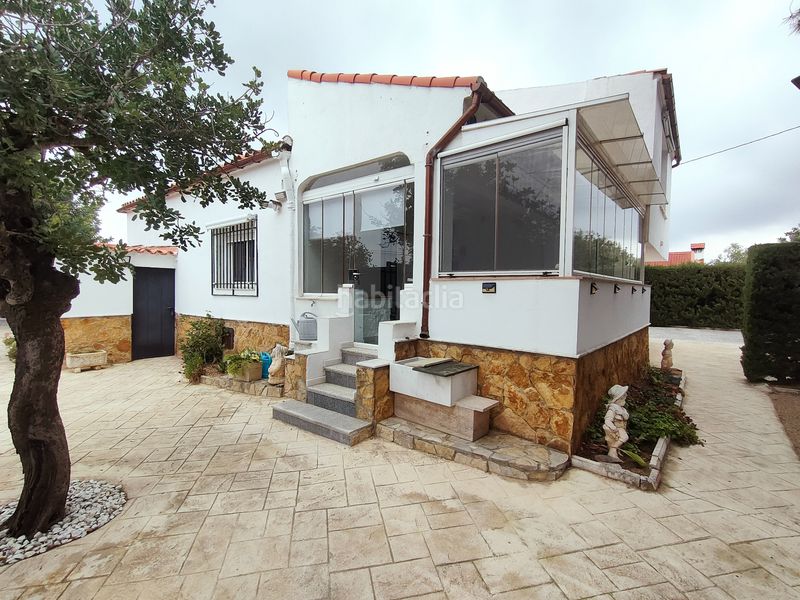 Foto 45dfaa5b-9216-4f82-a7ec-72d0e03a5dd3. Chalet with fireplace parking pool in Montroi / Montroy