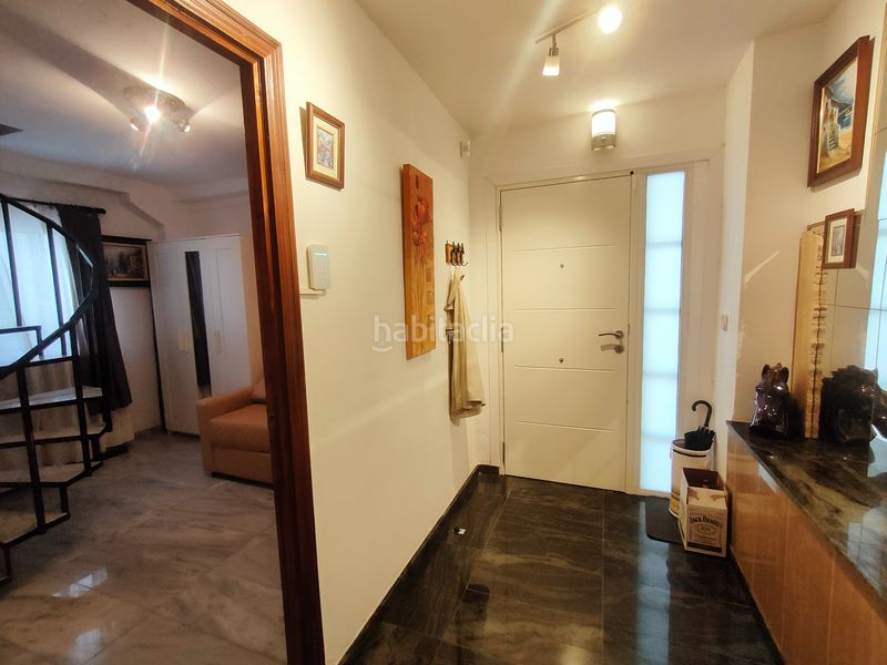 Foto d0ab11a5-db8e-4e4b-895d-6d88b3977e59. Chalet with fireplace parking pool in Montroi / Montroy