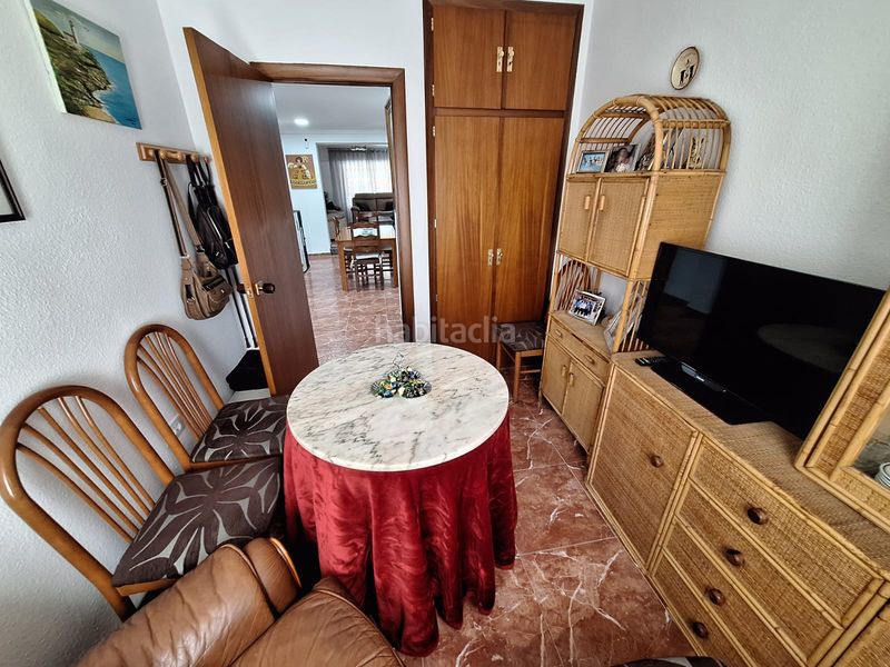 Foto 4ff03f85-44e3-400b-a145-d238fc03ba00. Casa amb xemeneia aparcament a Turís