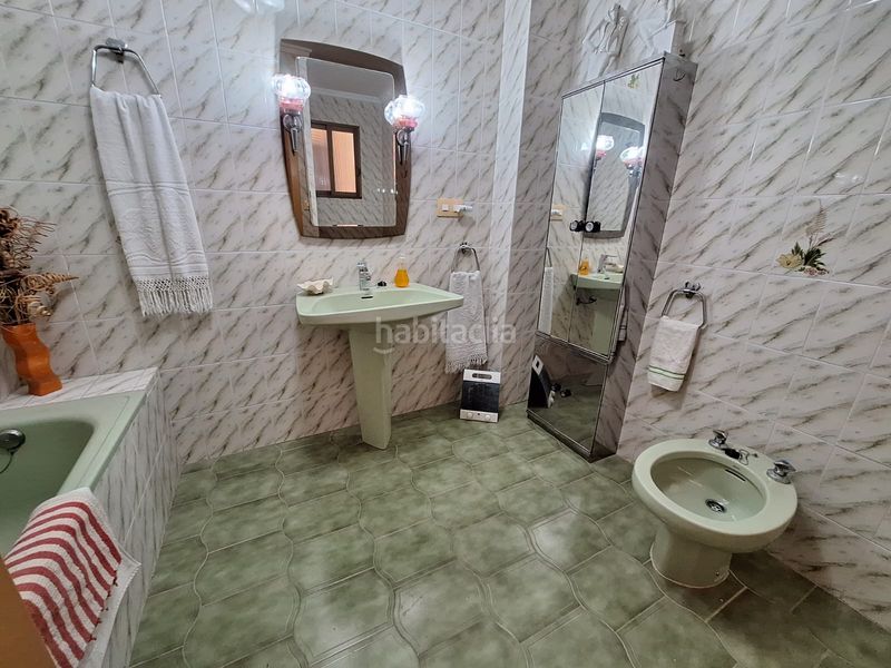 Foto ccbc5dae-f48b-4f96-ac63-d46f50d9fcfe. Casa amb xemeneia aparcament a Turís