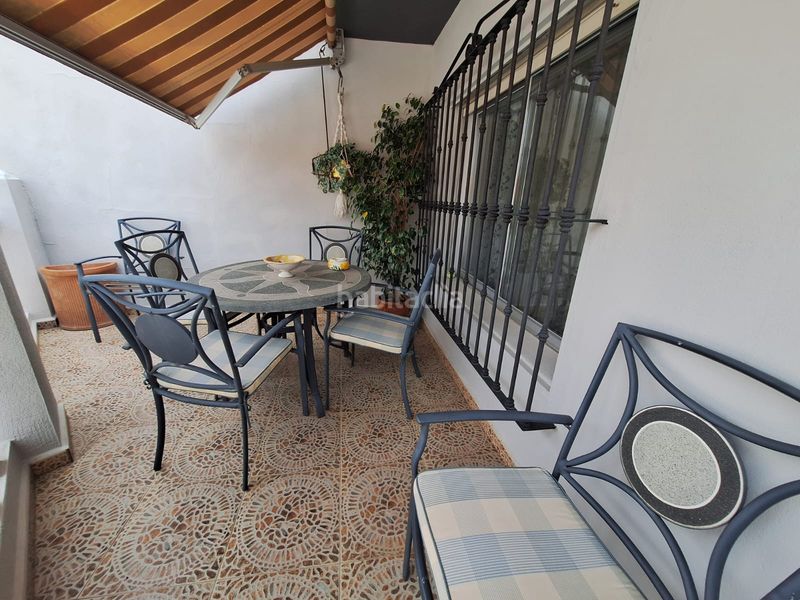 Foto fa08bbbc-7677-40e6-9c4b-5b9063765cca. Casa amb xemeneia aparcament a Turís