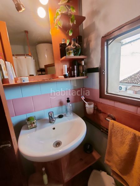 Foto afd9a483-5983-4f45-bbd9-373b7d6b896c. Casa amb xemeneia a Monserrat