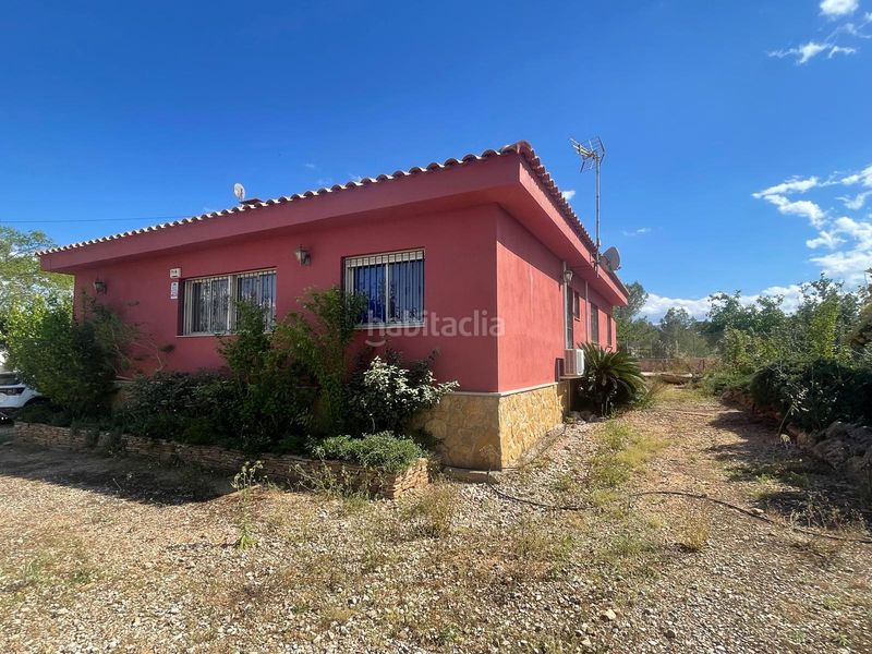 Foto 0fe28ed3-8630-42c6-8f28-3c04119fbe06. Chalet en Catadau
