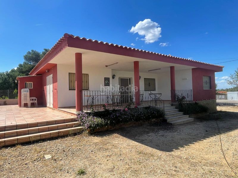 Foto b3c40e7b-0b98-4dfd-91bb-e871b1ca3832. Chalet en Catadau