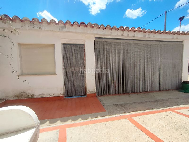 Foto f5bb0521-9f05-4f21-b038-e386056af7e3. Xalet amb aparcament piscina a Turís