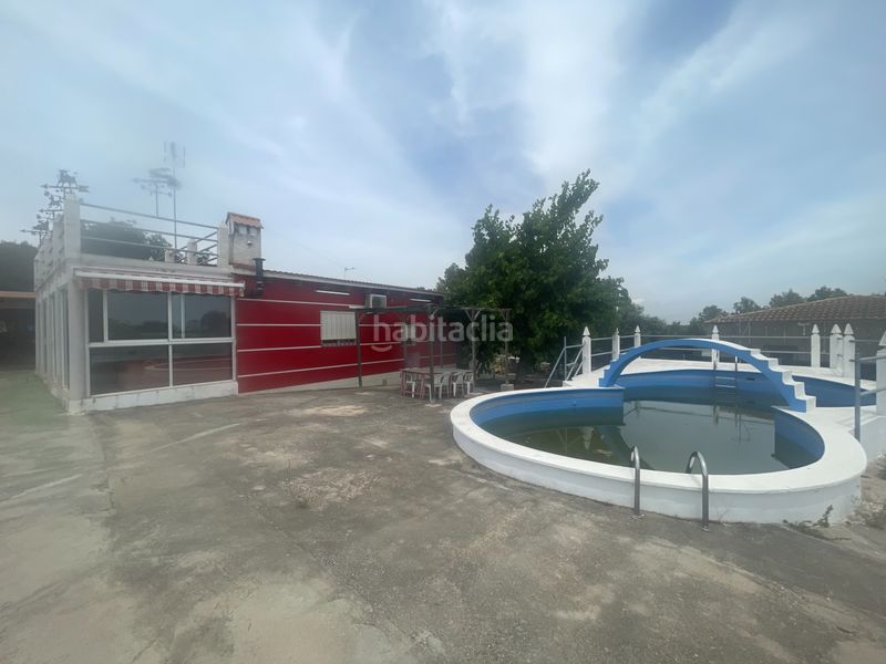 Foto 52151496-6cd6-443d-82db-10489fc7a878. Xalet amb xemeneia piscina a Turís
