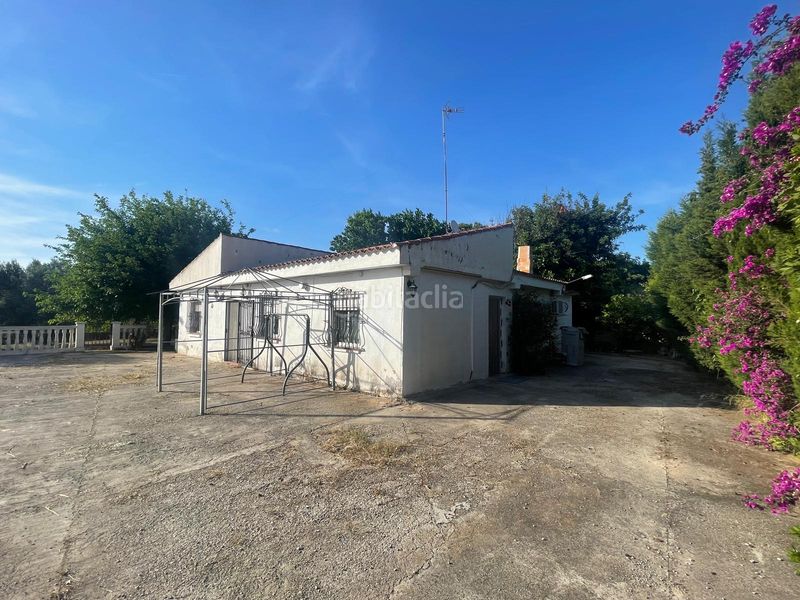 Foto 078487a8-1957-428b-b9bc-9df88ff03853. Xalet amb xemeneia piscina a Pedralba