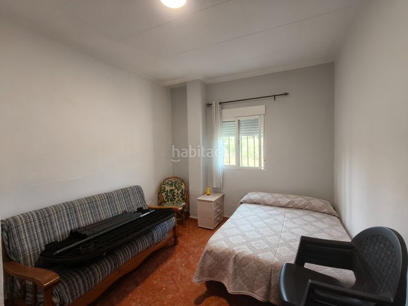 Foto c075f78f-5017-44f6-b4b1-2dcdff126290. Chalet en carrer vicent vidrier gimenez 33 en Turís