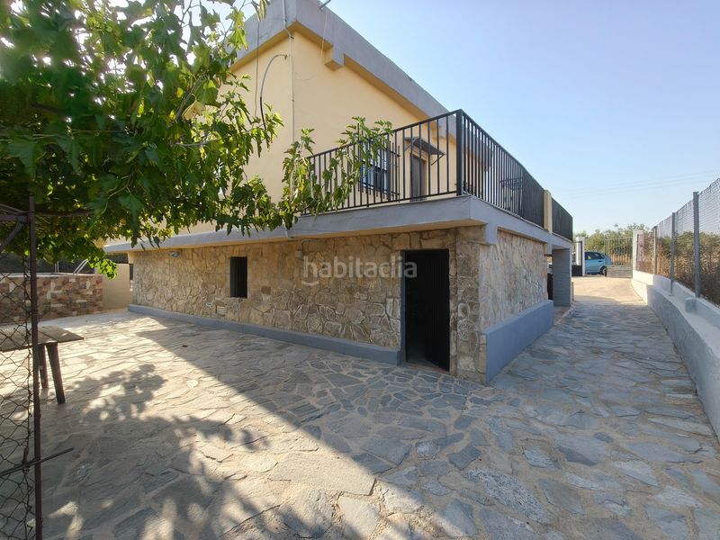 Foto c7ebaf0e-bf5f-4bd2-8a50-fbfefa1cd515. Chalet en carrer vicent vidrier gimenez 33 en Turís