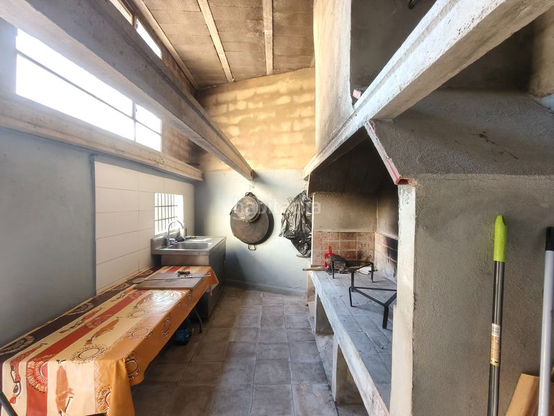 Foto e9b74693-4645-4952-ba6c-d0a0de8585e1. Chalet en carrer vicent vidrier gimenez 33 en Turís