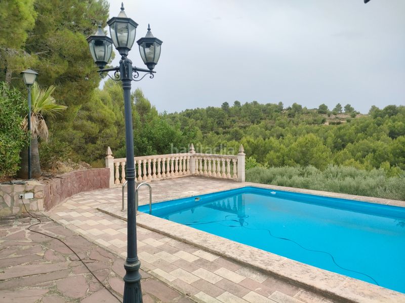 Foto aca129cd-7867-4193-b6a3-d21c40f95c8b. Xalet amb xemeneia aparcament piscina a Turís