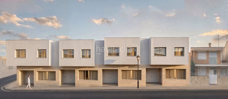 Foto 5032840e-9e7b-4b33-a757-bba40f4d844d. Casa adossada amb calefacció a Turís