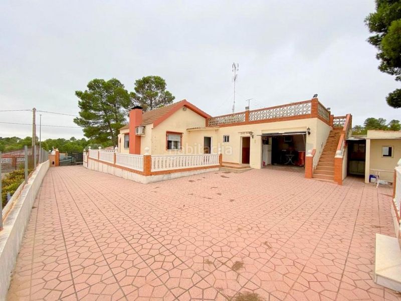 Foto 0acf9334-28a1-4d0f-b4b7-74219a262a8a. Xalet amb aparcament piscina a Moixent