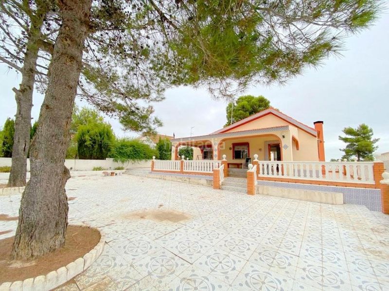 Foto dff48623-fbdc-4a7b-b786-e7f3d136012d. Xalet amb aparcament piscina a Moixent