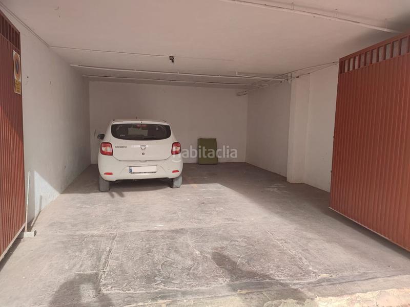 Foto fd47aee1-eb91-41e8-b6f5-6a678b1e728d. Parking coche garaje cerrado en Manuel