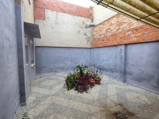 Casa a Canals. Estupenda casa en venta con garaje en canals