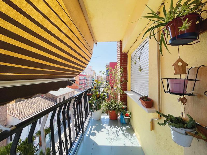 Foto 8d9466ce-afd0-4924-8d28-a70fa41c989b. Piso 100to presenta en exclusiva vivienda en benicalap en Valencia