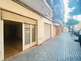 Local Comercial  Calle barig. 100to presenta en exclusiva un increible local en benicalap