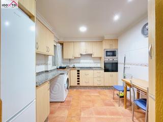 Lloguer Pis  Calle pintor matarana. 100to presenta en exclusiva vivienda en alquiler en benicalap!