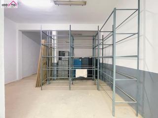 Local Comercial  Calle acacias. 100to presenta en exclusiva esta amplsimo local en benicalap!