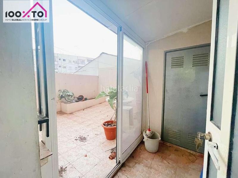 Foto d8ed3972-cc53-41cc-bb77-a57666aa44d5. Etagenwohnung in Barrio Benicalap Valencia