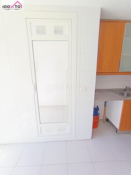 Foto 3a0d3671-0b37-4e13-9808-c8083da858e8. Pis amb aparcament a Valterna Paterna