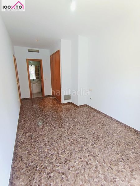 Foto 67ba02b4-4549-4625-b80a-f23c556b84b1. Pis amb aparcament a Valterna Paterna