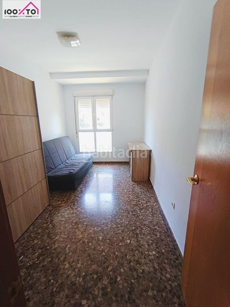 Foto b1d32106-cad2-46c9-815a-a8e02e54249a. Pis amb aparcament a Valterna Paterna