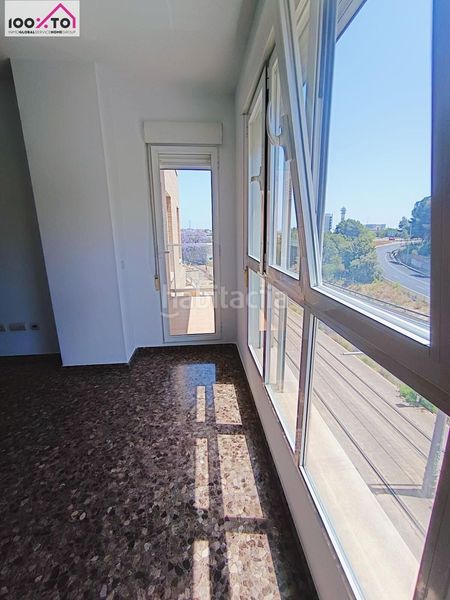 Foto c68437b3-37f3-40e2-8863-1c2199726a94. Pis amb aparcament a Valterna Paterna