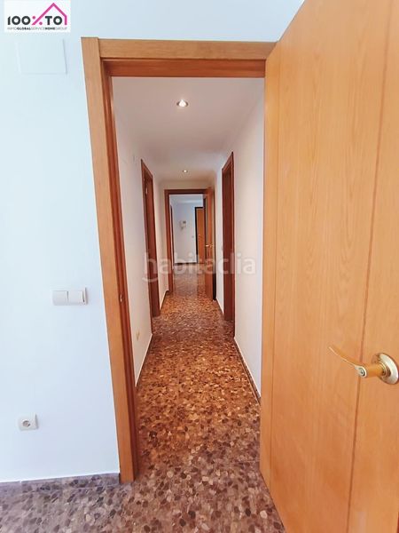 Foto fb882fc5-aa3d-4615-b3a1-bcbaa4101224. Pis amb aparcament a Valterna Paterna