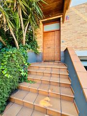 Semi detached house in Sant Julià de Ramis