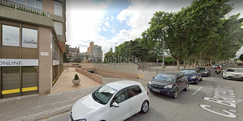 Foto bba84684-8641-41f0-8783-9da35d1362ff. Aparcament cotxe a carrer emili grahit 2c a Eixample Sud-Migdia Girona
