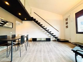 Duplex à Eixample Sud-Migdia. Dúplex amb caràcter