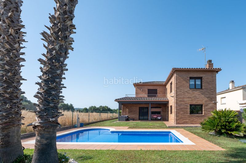 Foto 6d88e2a7-7f08-407c-99a6-7fc616a84812. Xalet amb xemeneia calefacció aparcament piscina a Quart