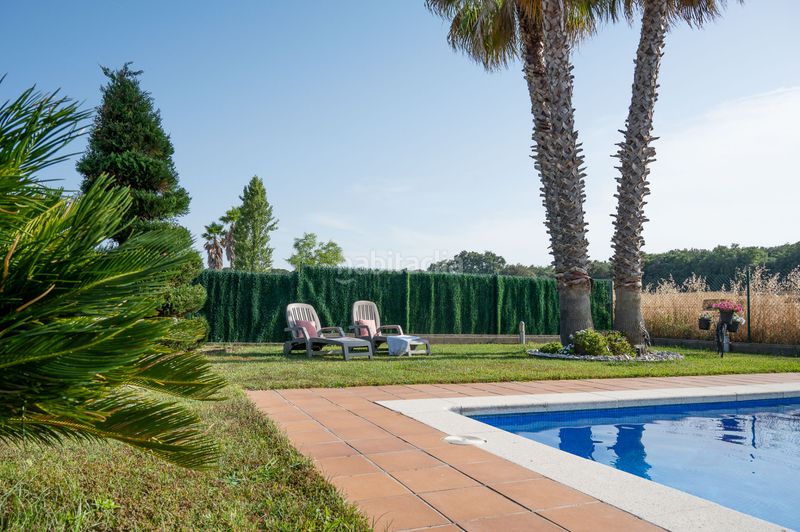 Foto c3051e7f-1865-49bb-9c9f-7df4218af2c0. Xalet amb xemeneia calefacció aparcament piscina a Quart
