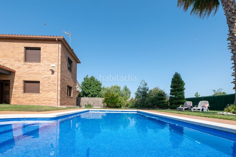 Foto d9f7917d-a17b-48b2-906f-a201d64d7fdb. Xalet amb xemeneia calefacció aparcament piscina a Quart