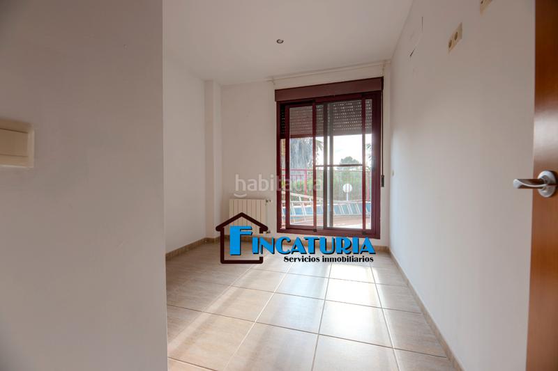 Foto 09357be4-a4df-45d5-84c2-795bc710b3e0. Xalet amb aparcament piscina a Riba - roja de Túria