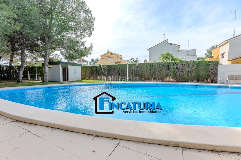 Foto 1e9b3636-01b2-4224-a6cd-577a8b06be90. Xalet amb aparcament piscina a Riba - roja de Túria